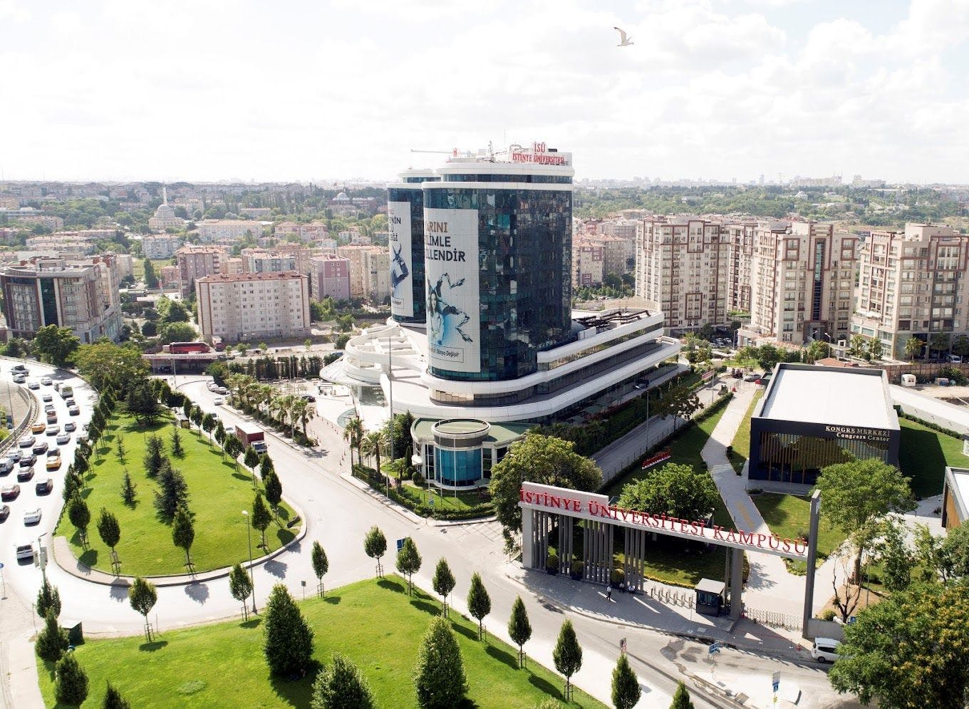 Istinye University Programs - Ranking & Tuition Fees جامعة استينيا في اسطنبول - رسوم التخصصات  - ترتيب الجامعة  