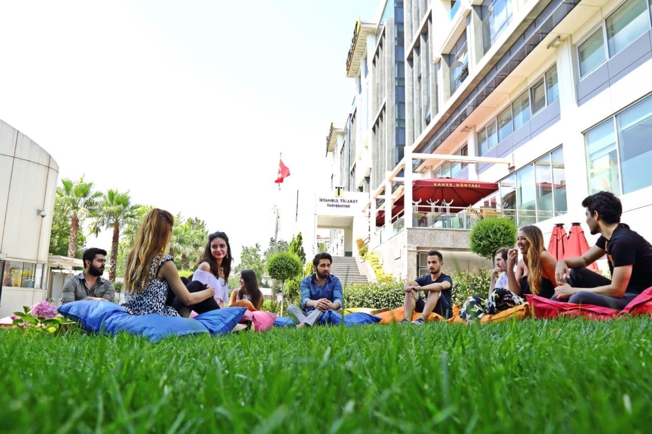 Istanbul Commerce University Programs - Ranking & Fees جامعة اسطنبول التجارية  - رسوم التخصصات  - ترتيب جامعة اسطنبول للتجارة