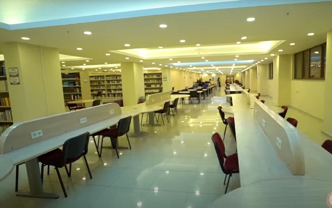 Istanbul Rumeli University Programs - Ranking & Tuition Fees جامعة روملي  في اسطنبول - رسوم التخصصات  - ترتيب الجامعة  
