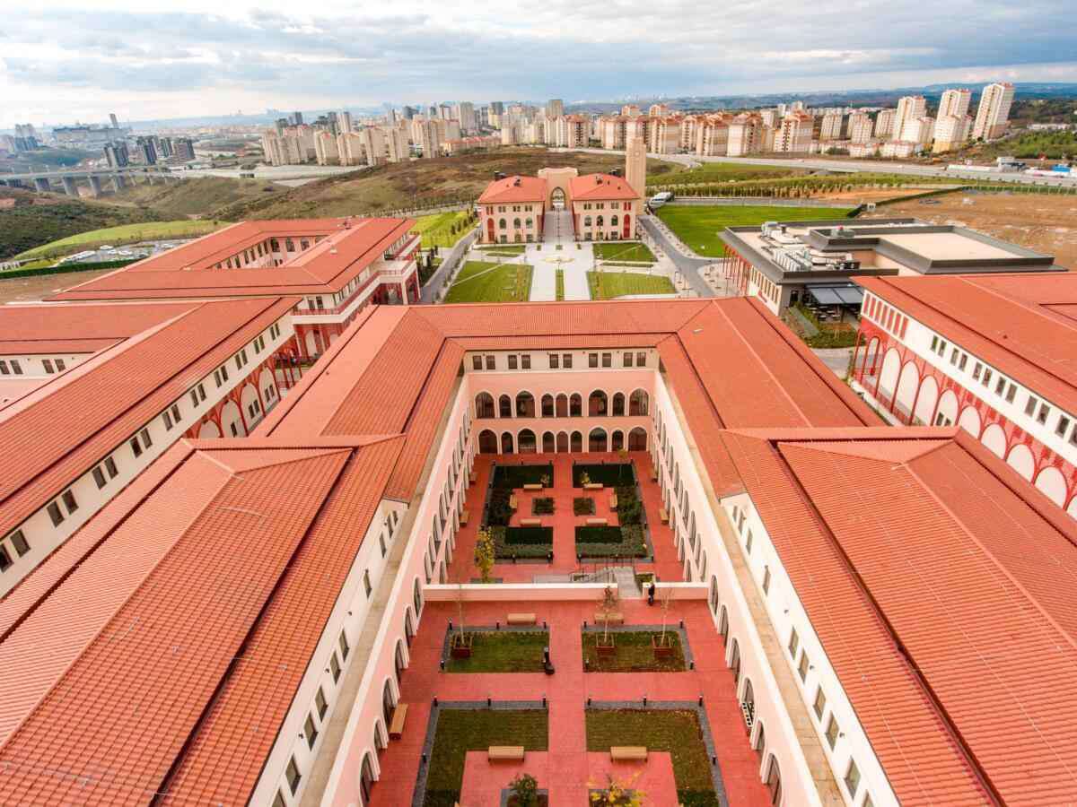 Ibn Haldun University Programs - Ranking & Tuition Fees   جامعة ابن خلدون في اسطنبول - رسوم التخصصات  - ترتيب الجامعة  