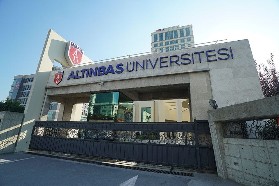 جامعة التن باش في اسطنبول - رسوم التخصصات - ترتيب الجامعة - Altinbas University Programs - Ranking & Tuition Fees 