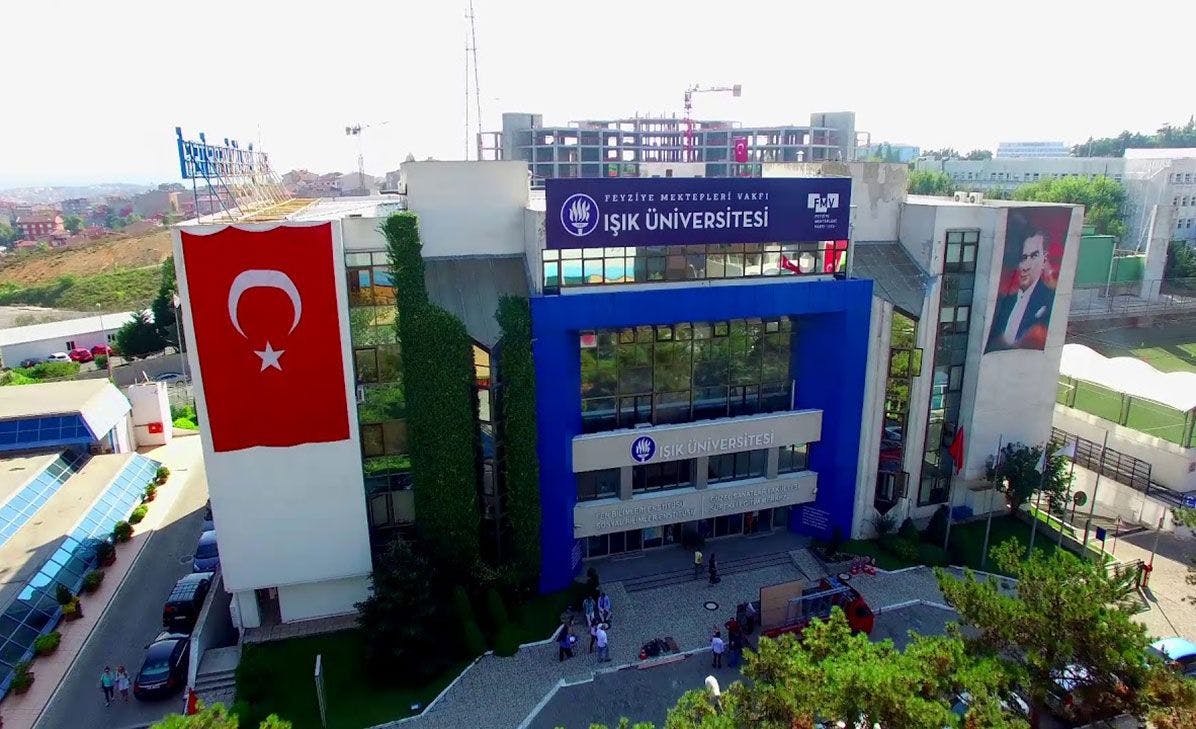 Istanbul Isik University Programs - Ranking & Tuition Fees جامعة ايشك في اسطنبول - رسوم التخصصات  - ترتيب الجامعة  