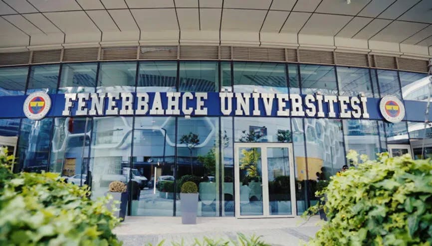 Fenerbahce University Programs - Ranking & Tuition Fees جامعة فنار بهتشه في اسطنبول- رسوم التخصصات  - ترتيب الجامعة  
